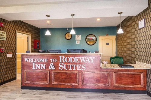Rodeway Inn & Suites image 11