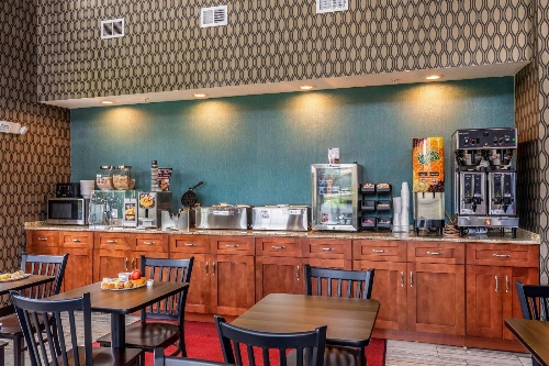 Rodeway Inn & Suites image 4